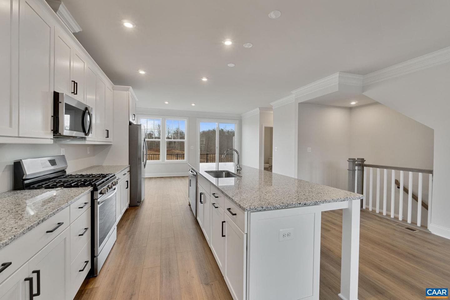 4040 Talen Ln photo 20