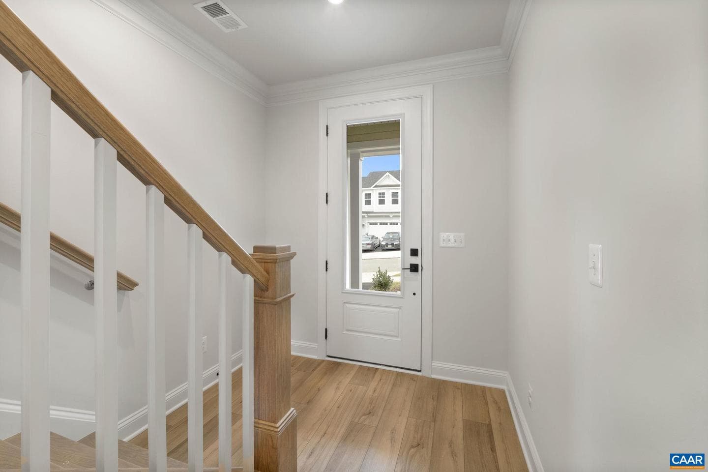 4040 Talen Ln photo 4
