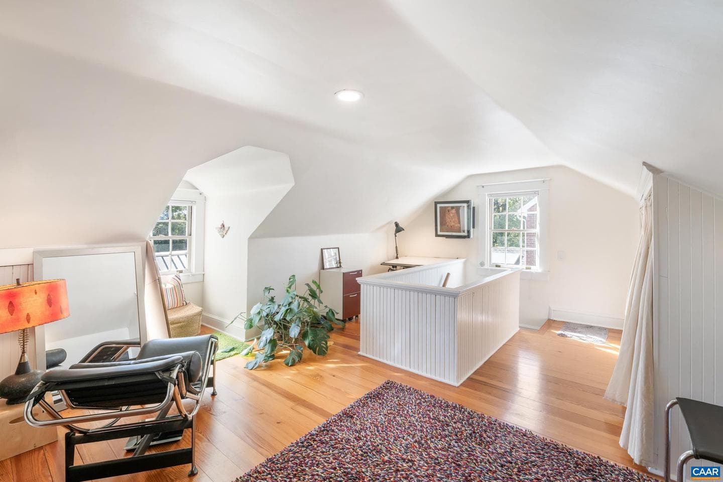 674 Evergreen Ave photo 34