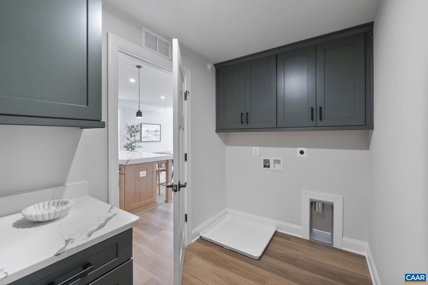 109e Marcella St photo 32