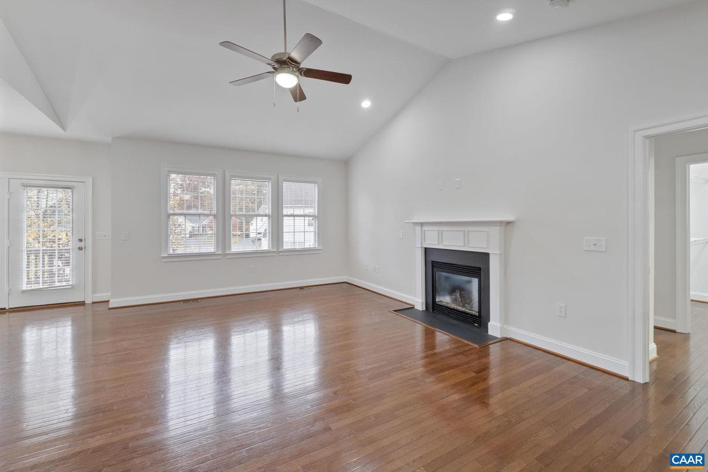 120 Mossy Creek Ct photo 3