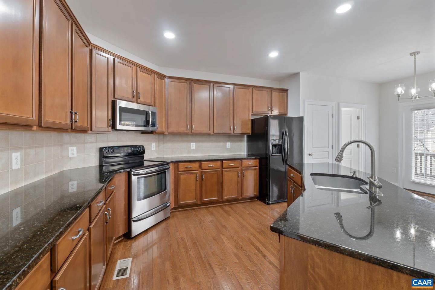 120 Mossy Creek Ct photo 4