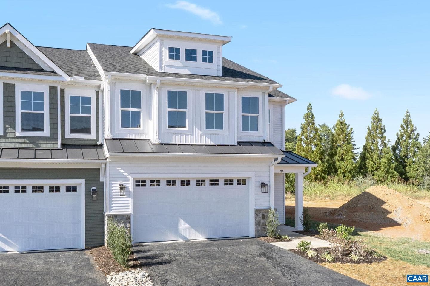 112 Sunbird Ln photo 2