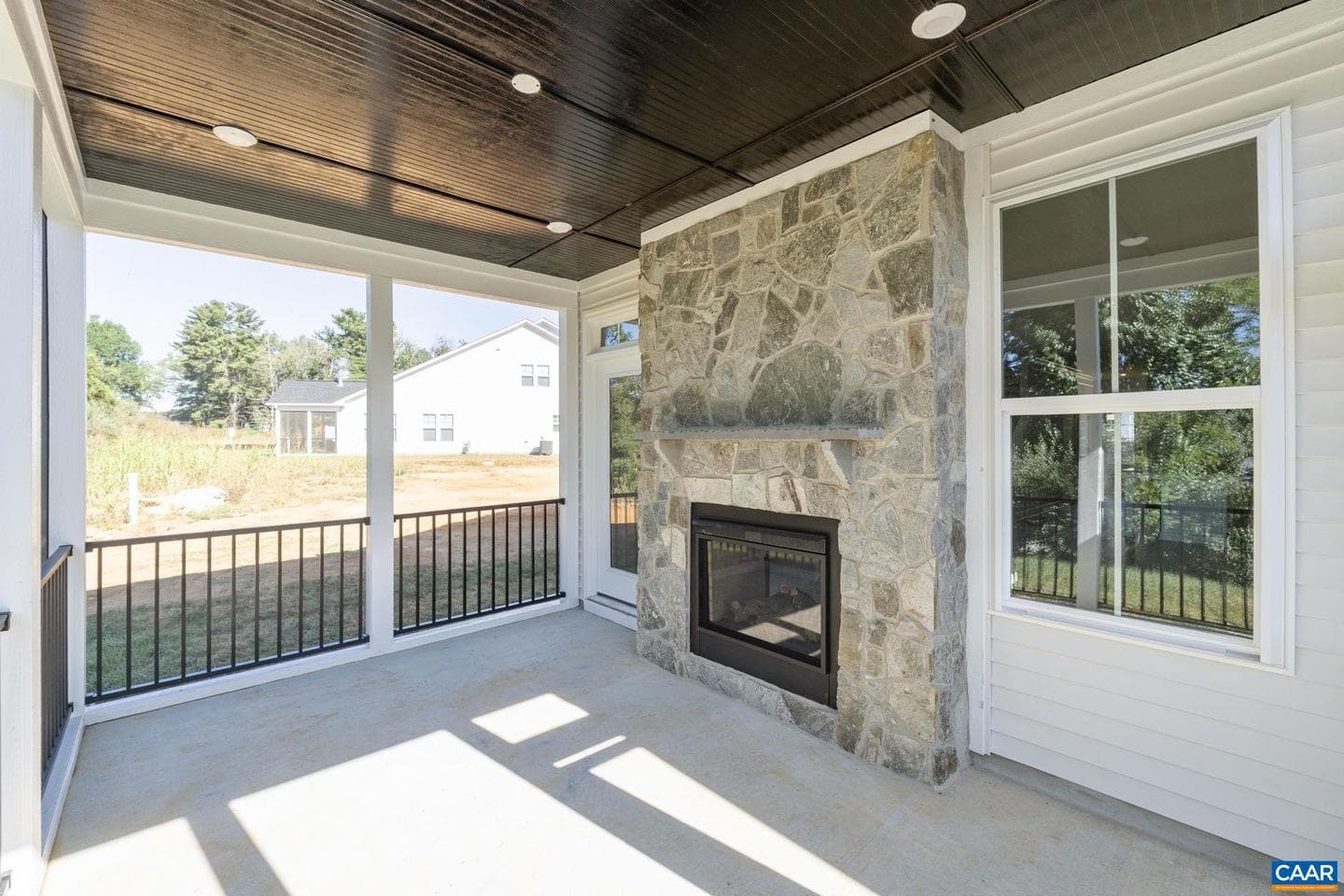 112 Sunbird Ln photo 25