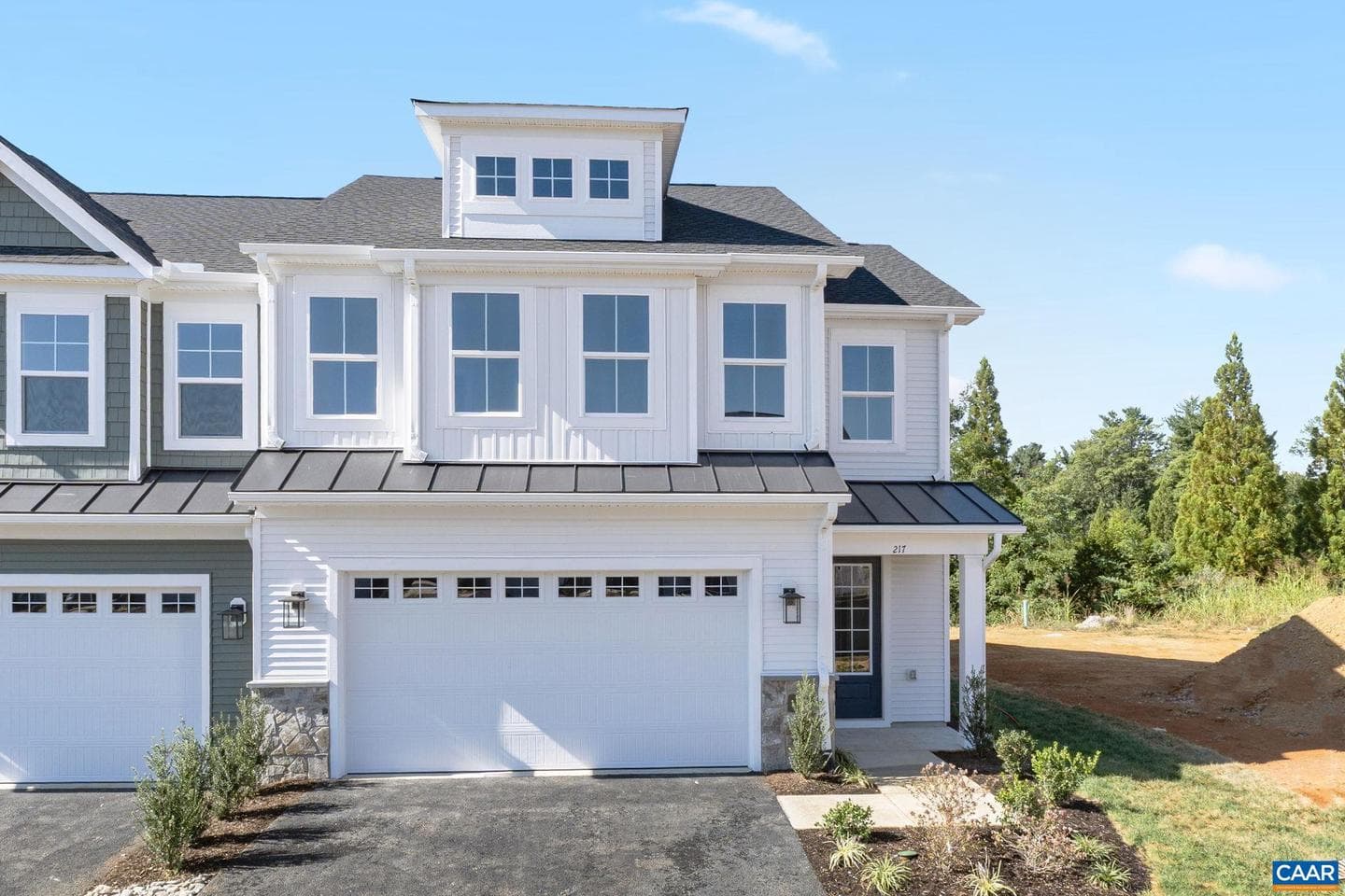 112 Sunbird Ln photo 3