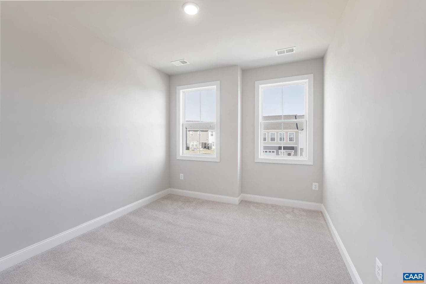 112 Sunbird Ln photo 43