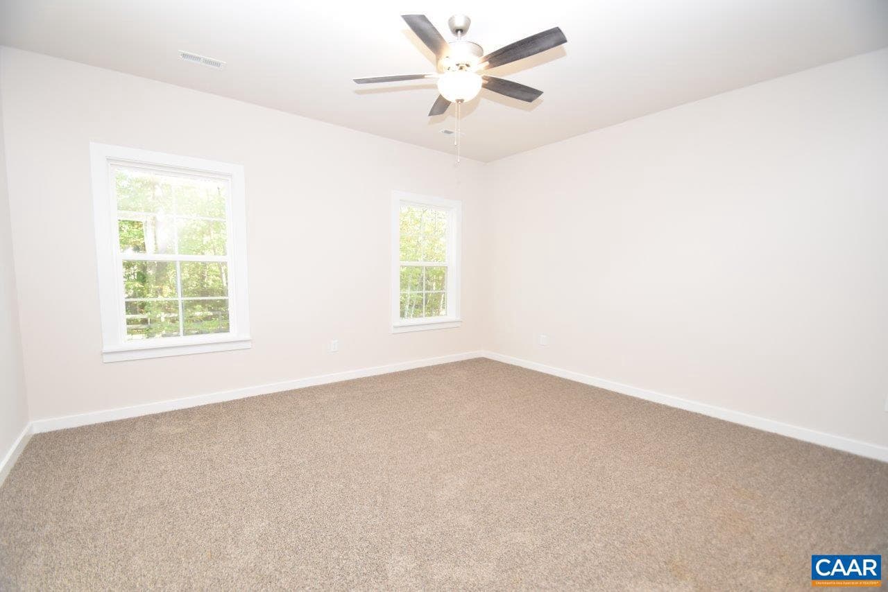 1060 Hanback Rd photo 11
