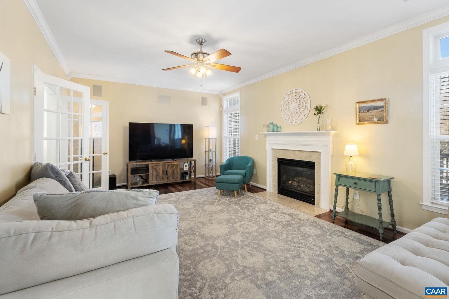 22 Villa Ave photo 10