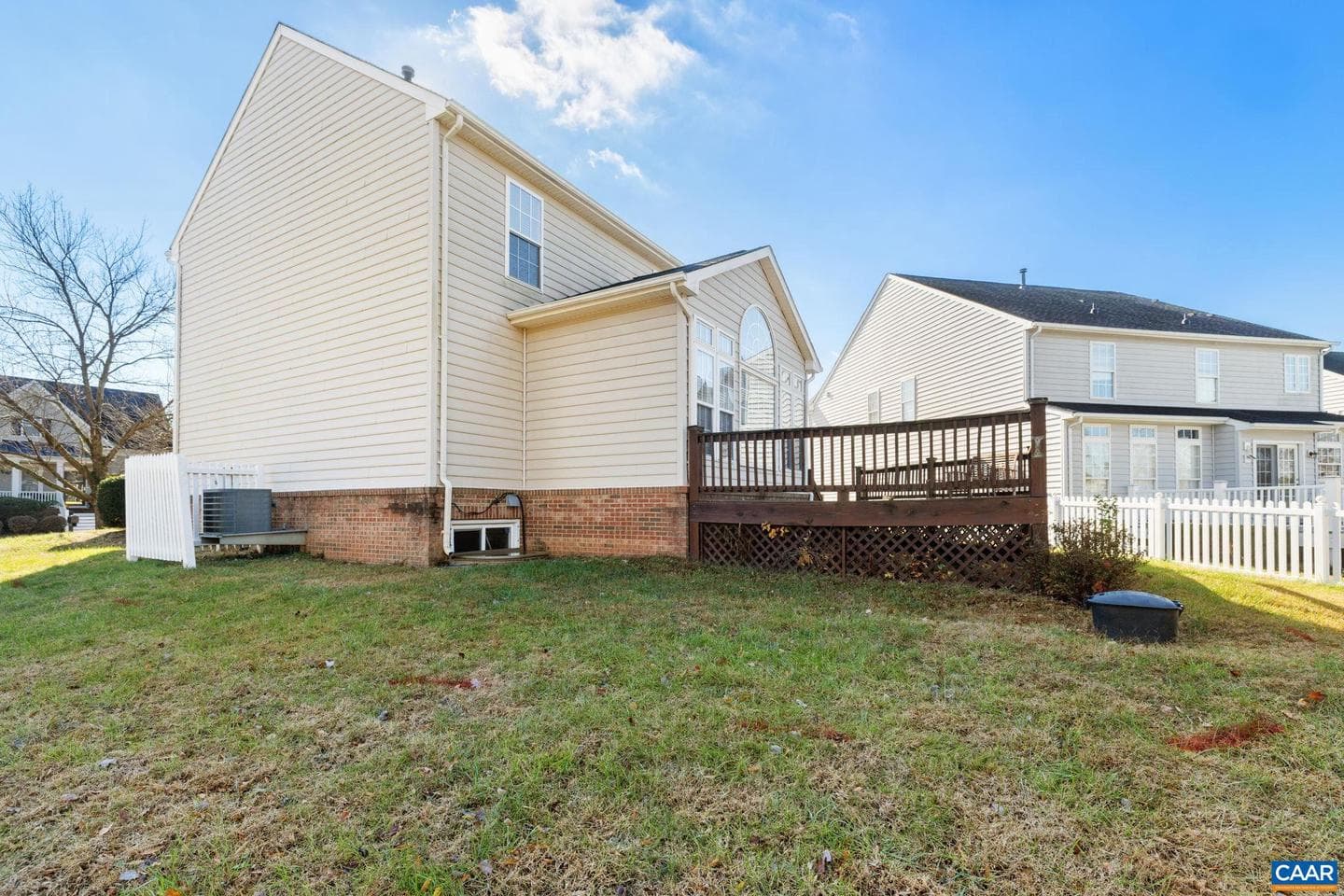 22 Villa Ave photo 27