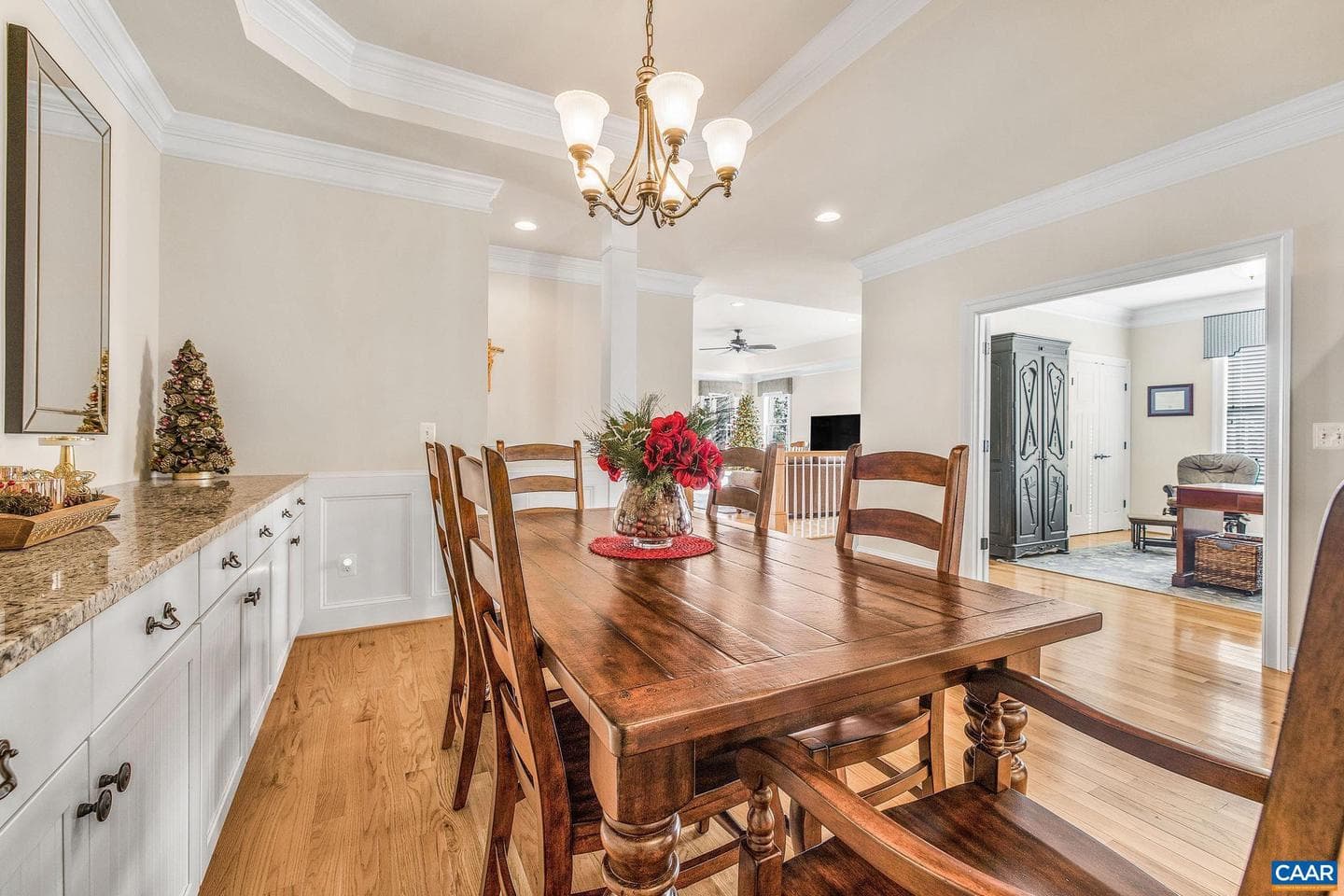 2449 Pendower Ln photo 9