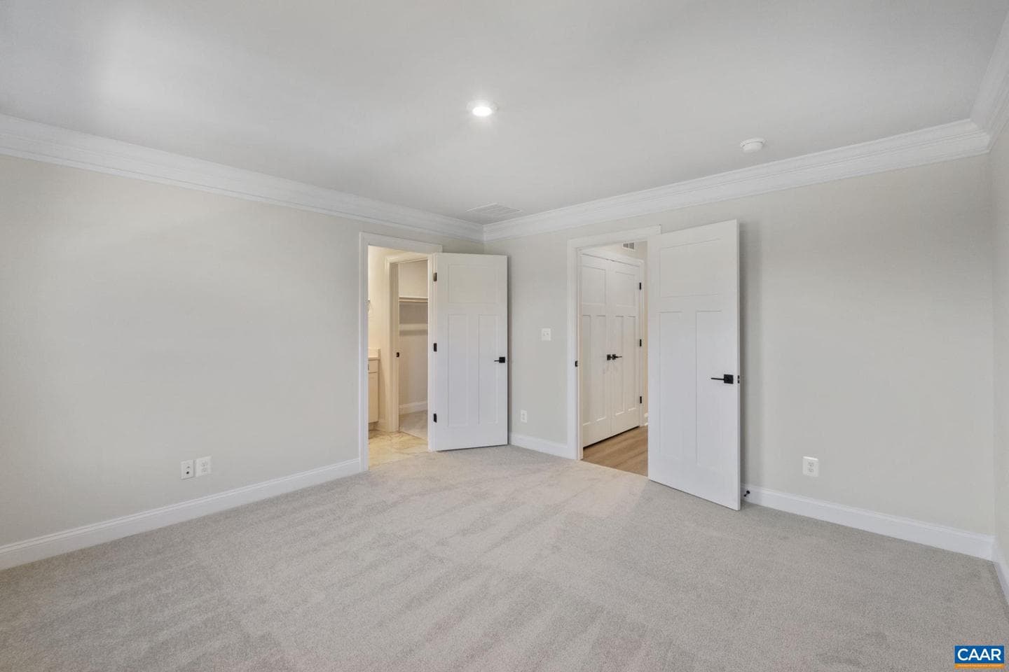 738 Park Ridge Dr photo 31