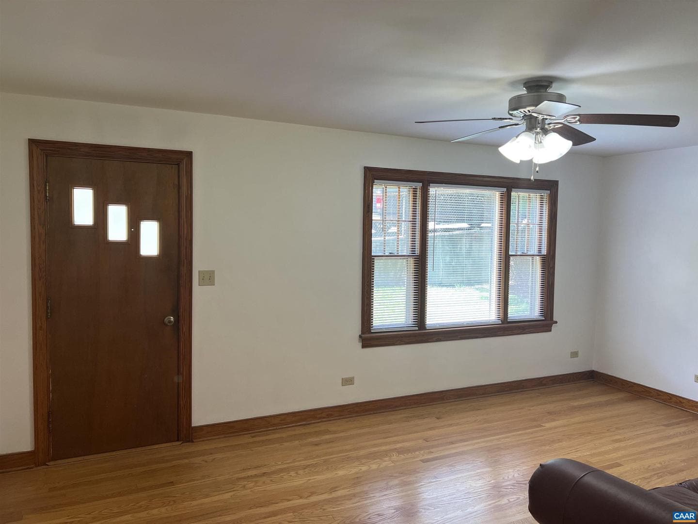 1320 Avon St photo 3
