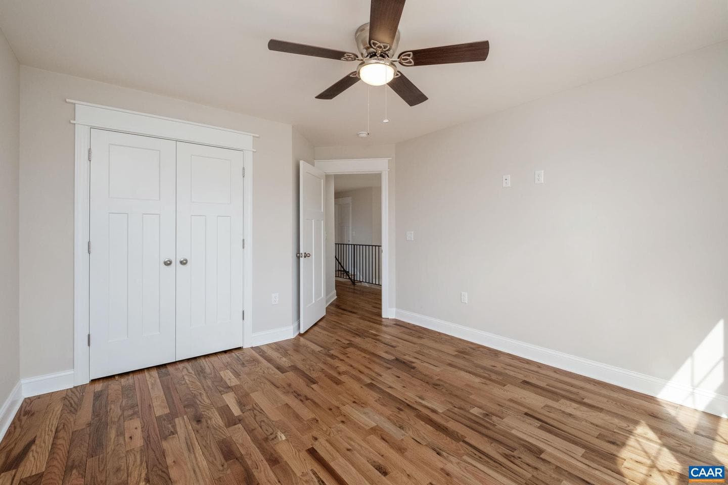 1004 High Point Ct photo 23
