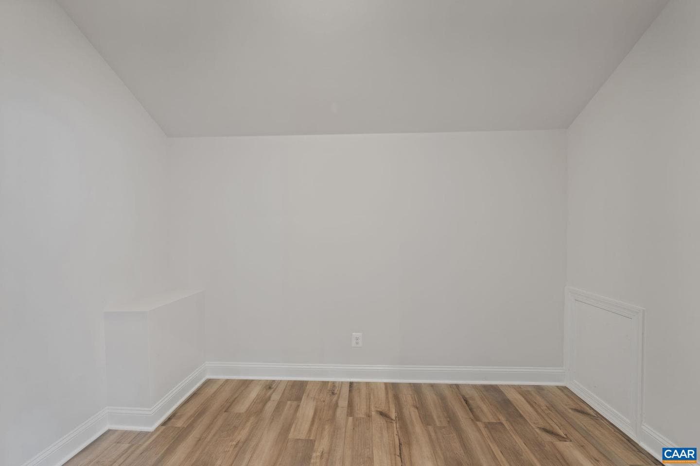 225 Springdale Rd photo 29