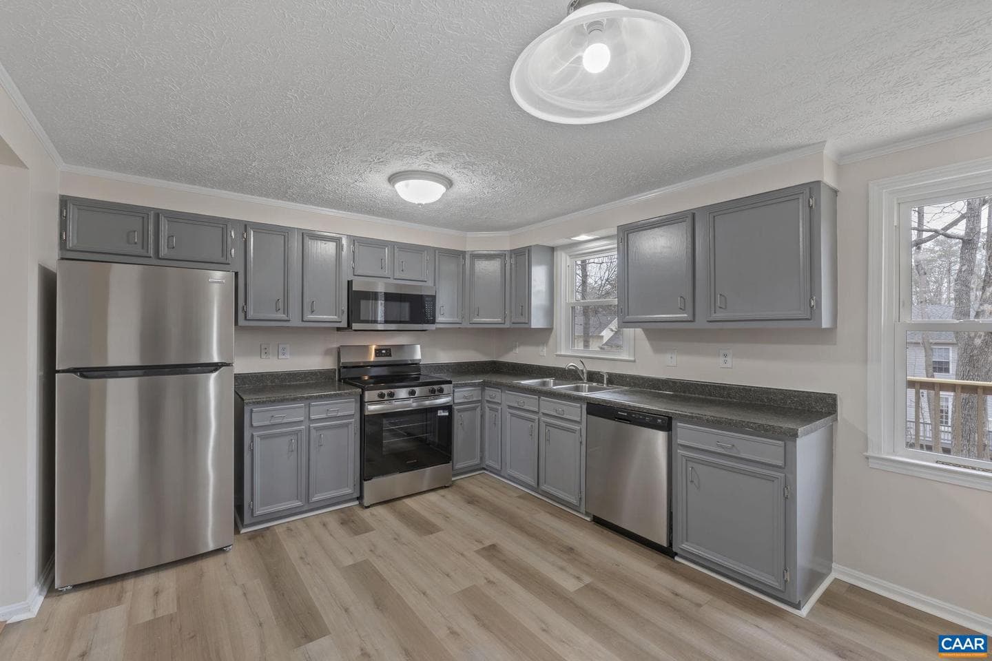 15 Smokewood Dr photo 9