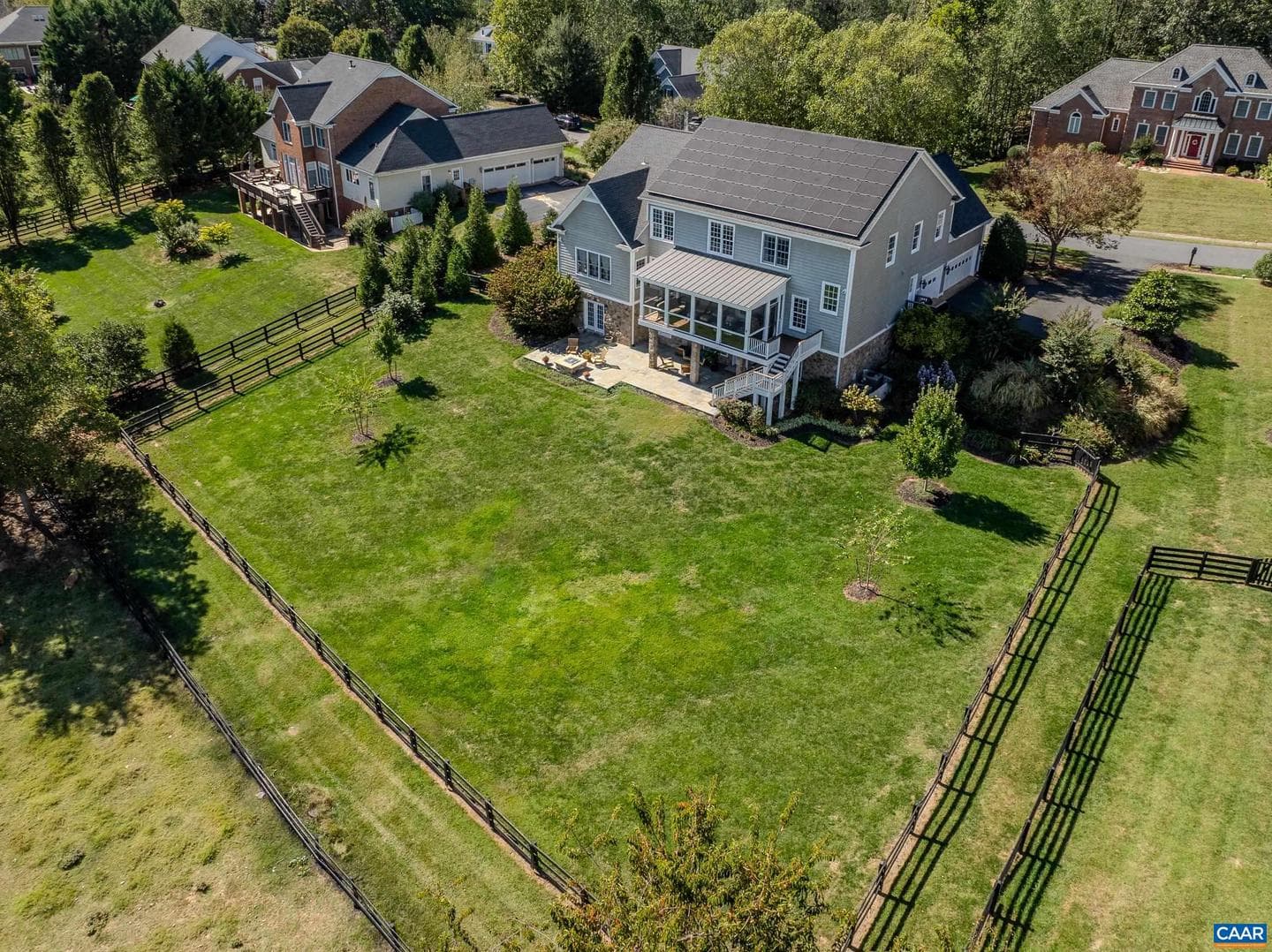 1126 Cambridge Hill Ln photo 5