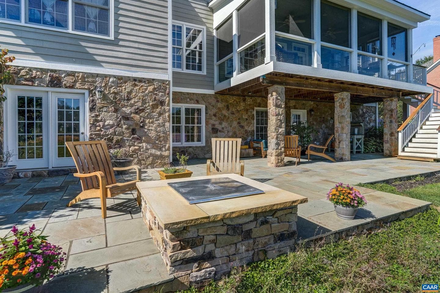 1126 Cambridge Hill Ln photo 8