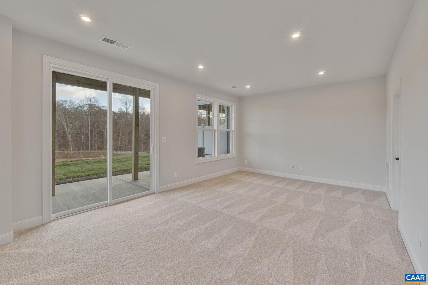 4046 Talen Ln photo 7