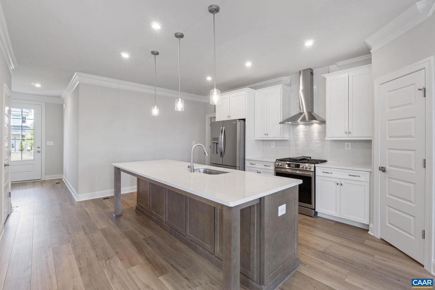 385 Bayberry Ln photo 14