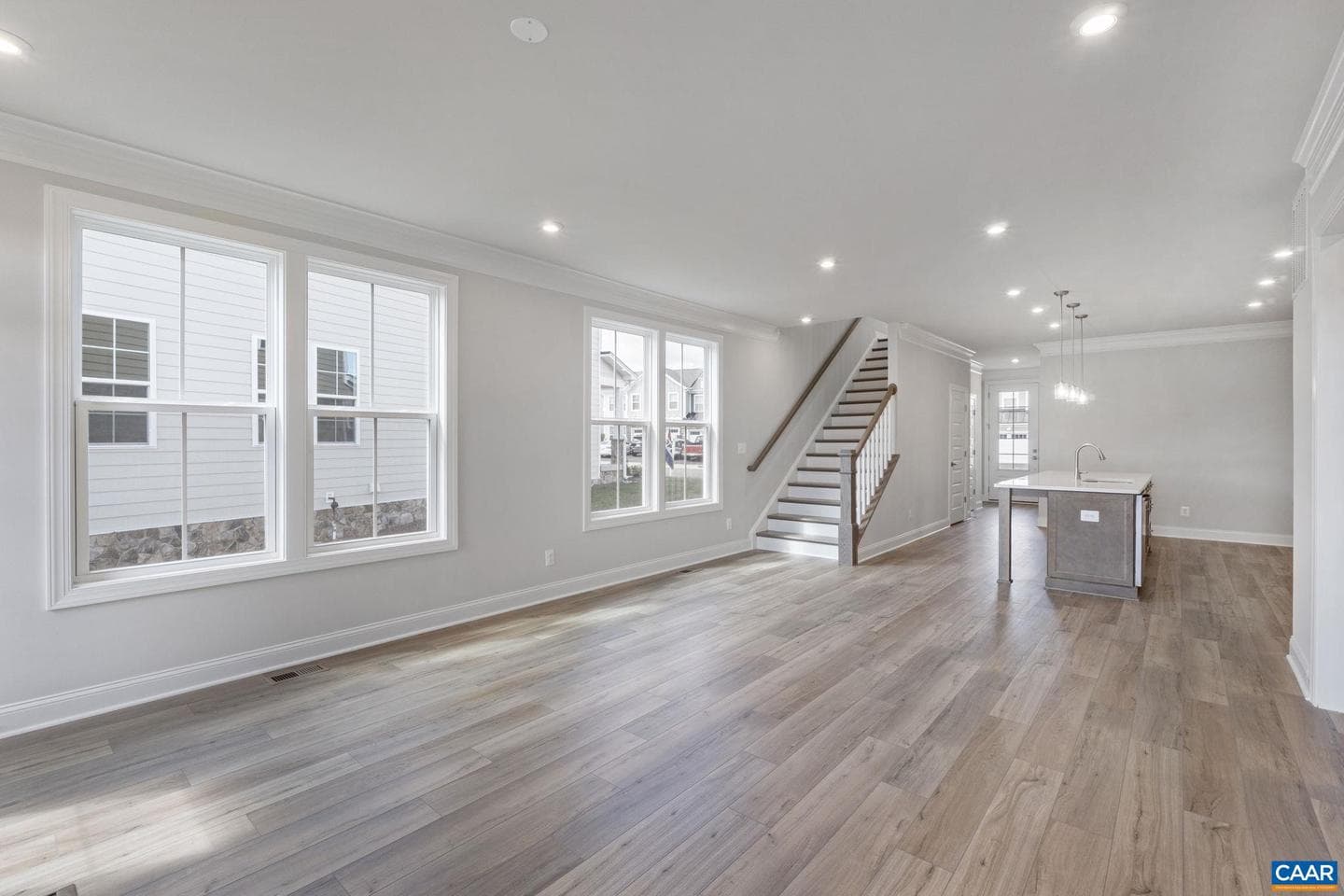 385 Bayberry Ln photo 21