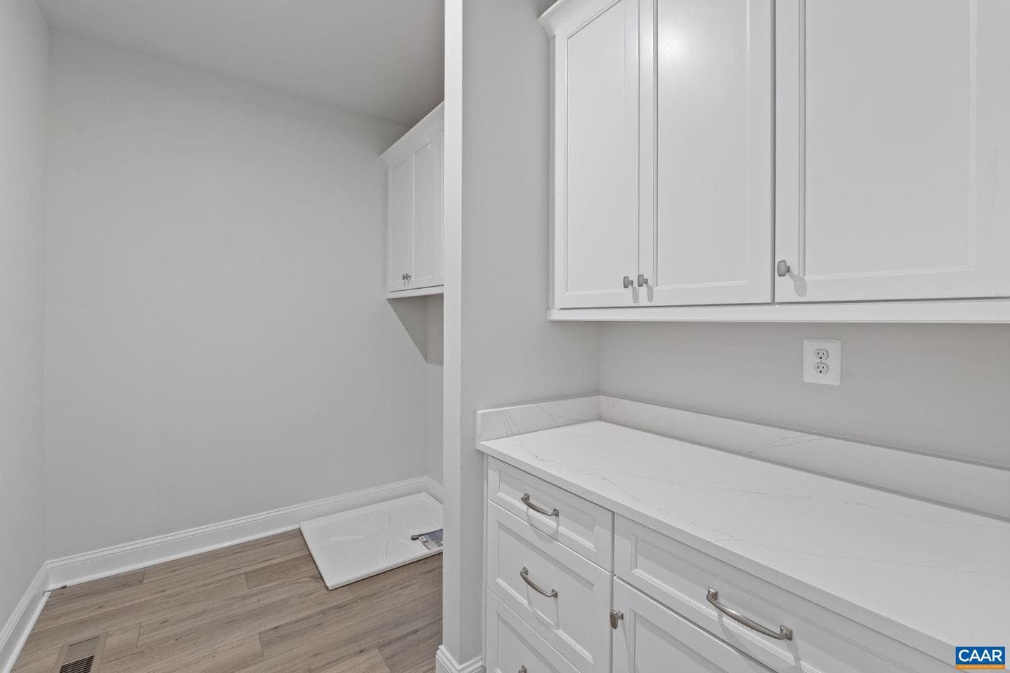 385 Bayberry Ln photo 28