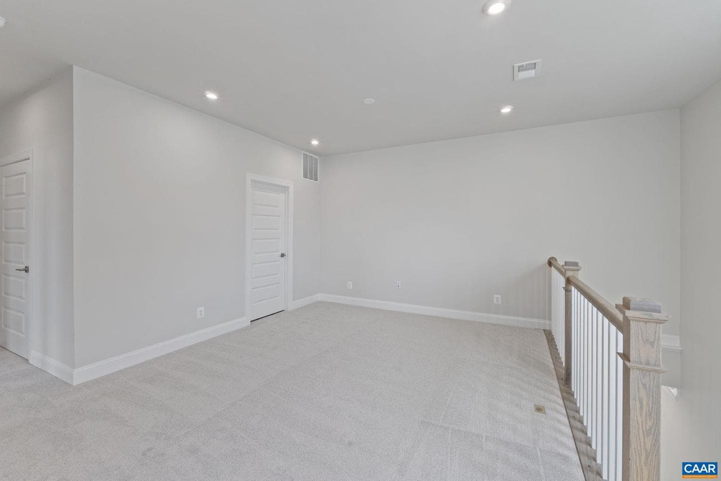 385 Bayberry Ln photo 31