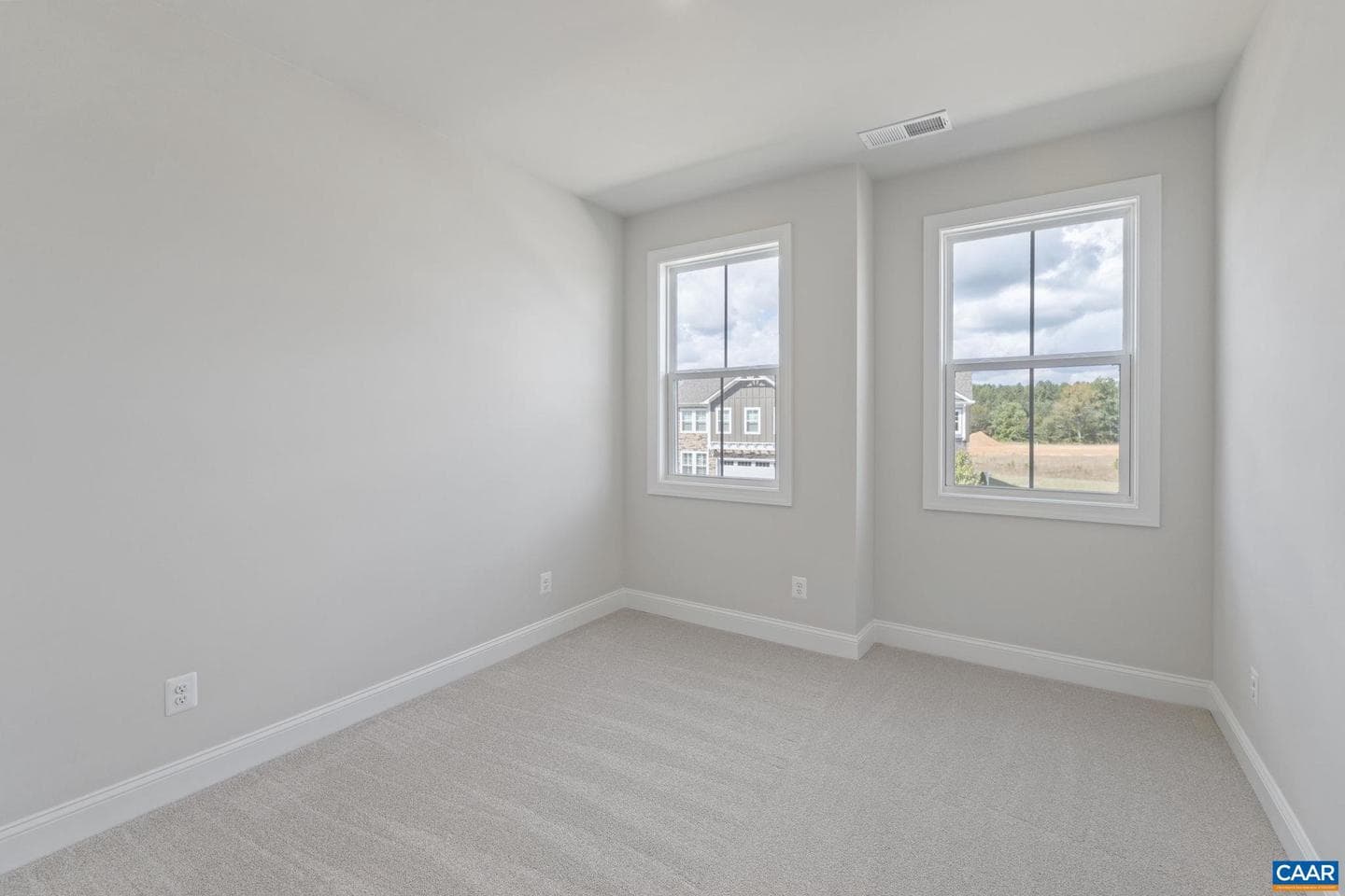 385 Bayberry Ln photo 39