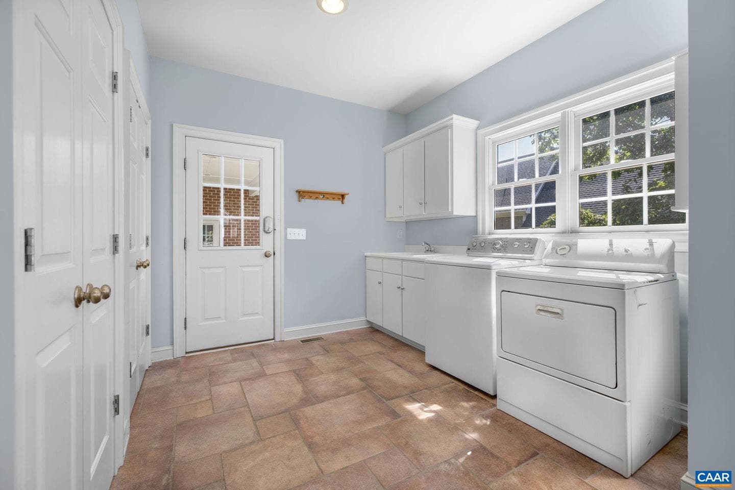 2420 Pendower Ln photo 26