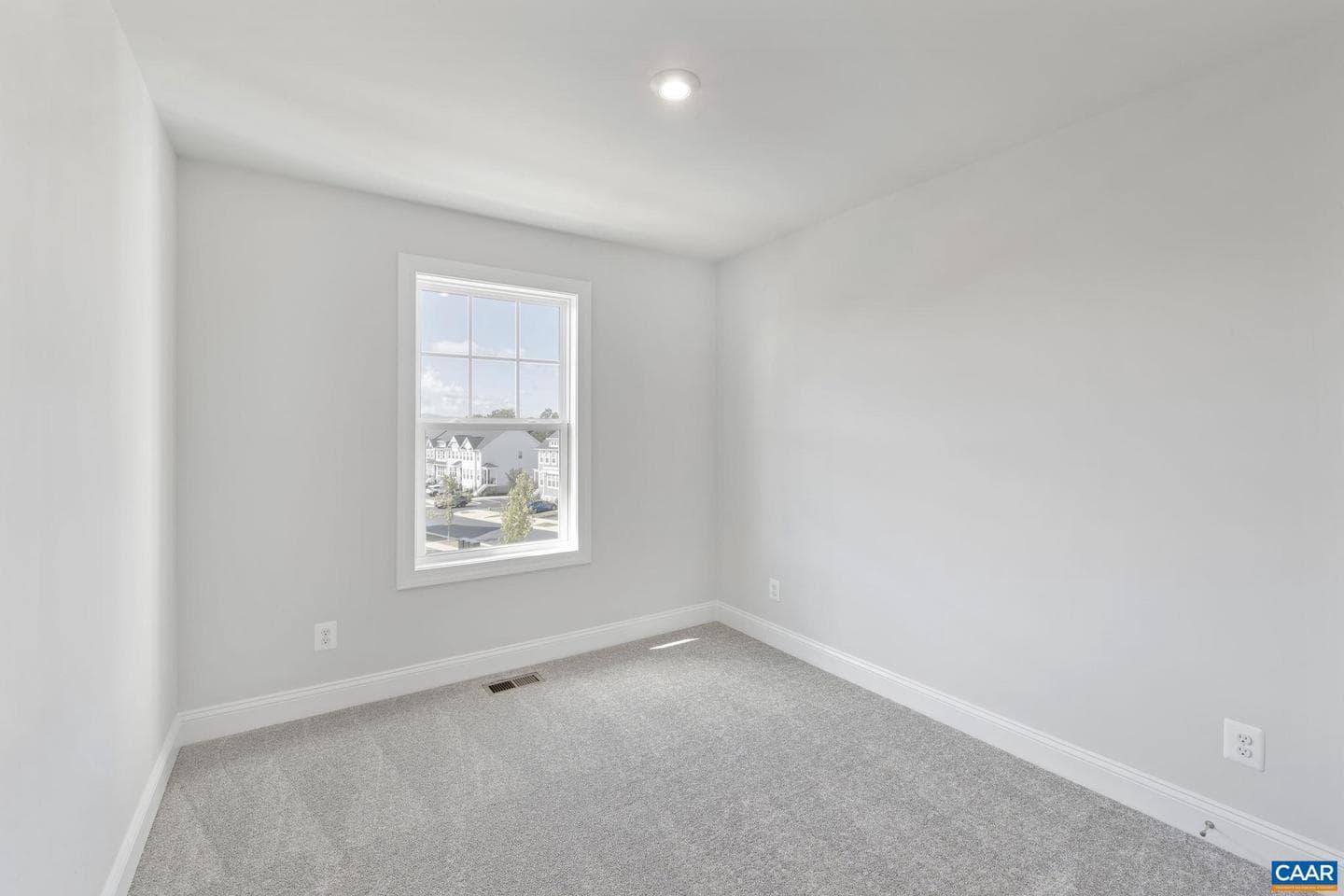 750 Park Ridge Dr photo 37