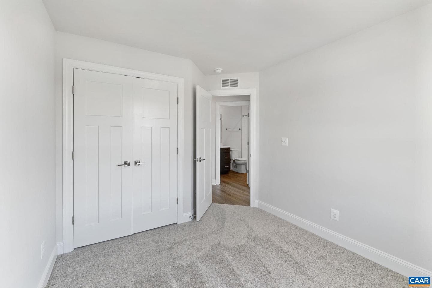 750 Park Ridge Dr photo 38