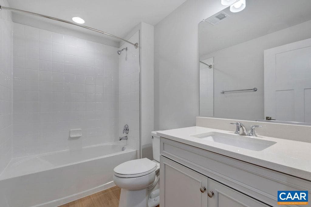 2a Sablewood Dr photo 41