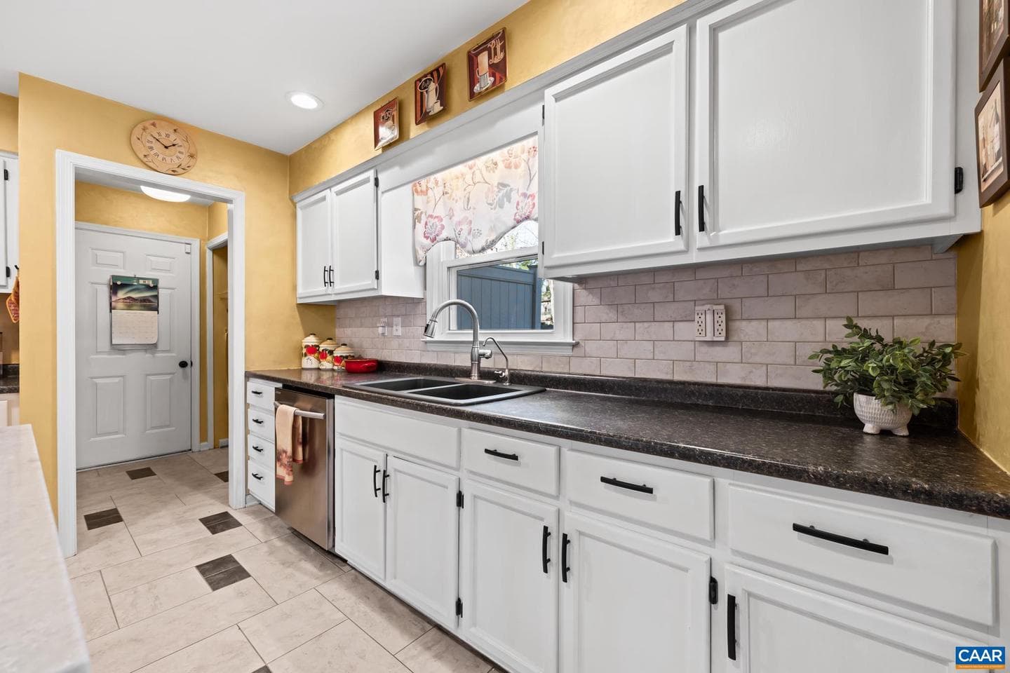 1817 Hearthglow Ln photo 15