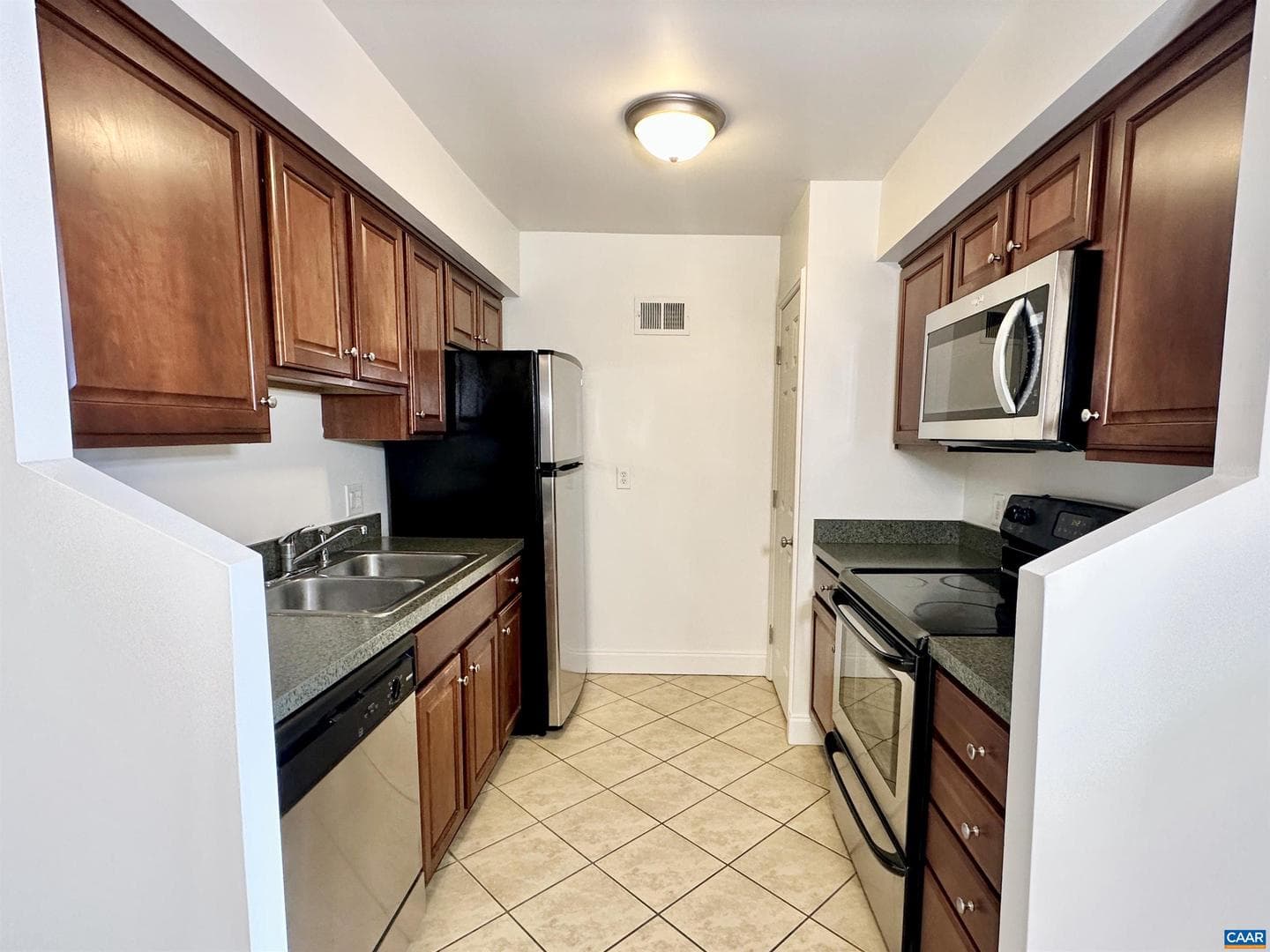104 Turtle Creek Rd #9 photo 6