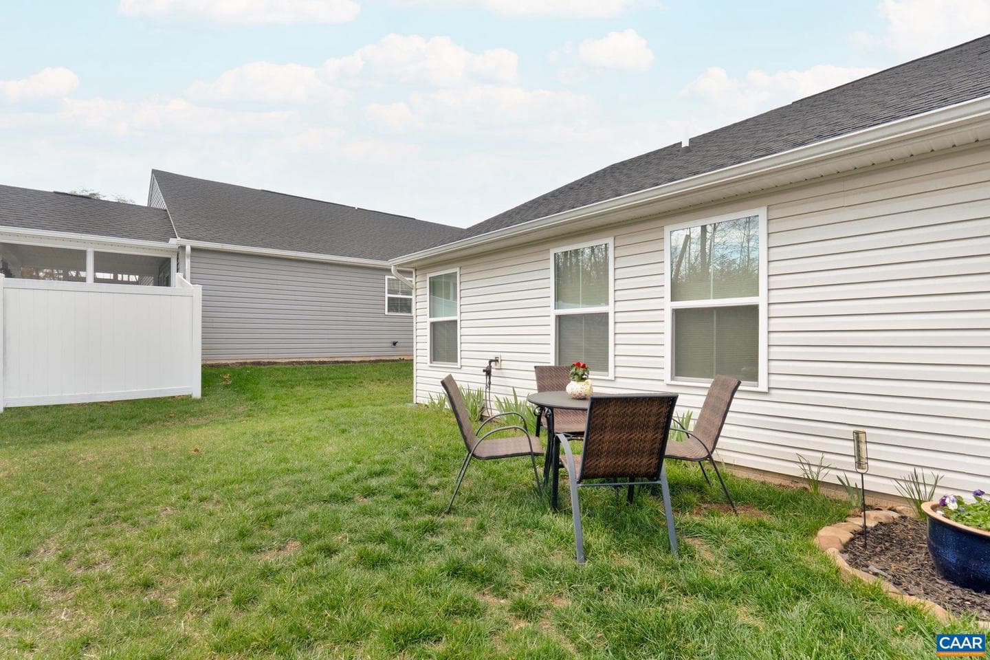 108 Archer Dr photo 41