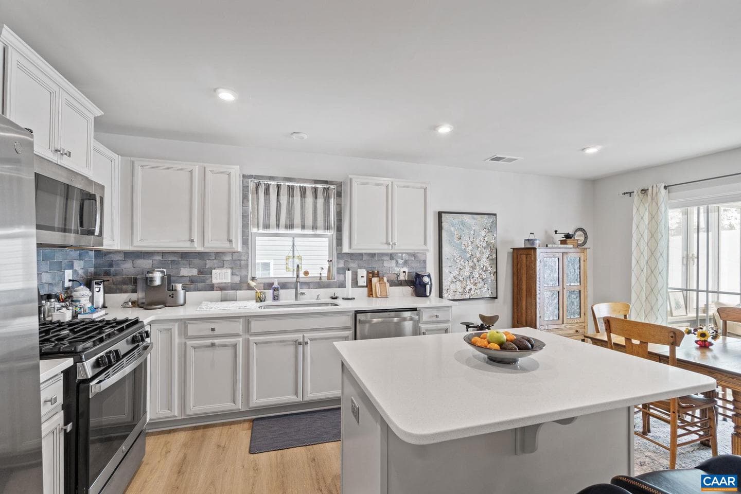 108 Archer Dr photo 8