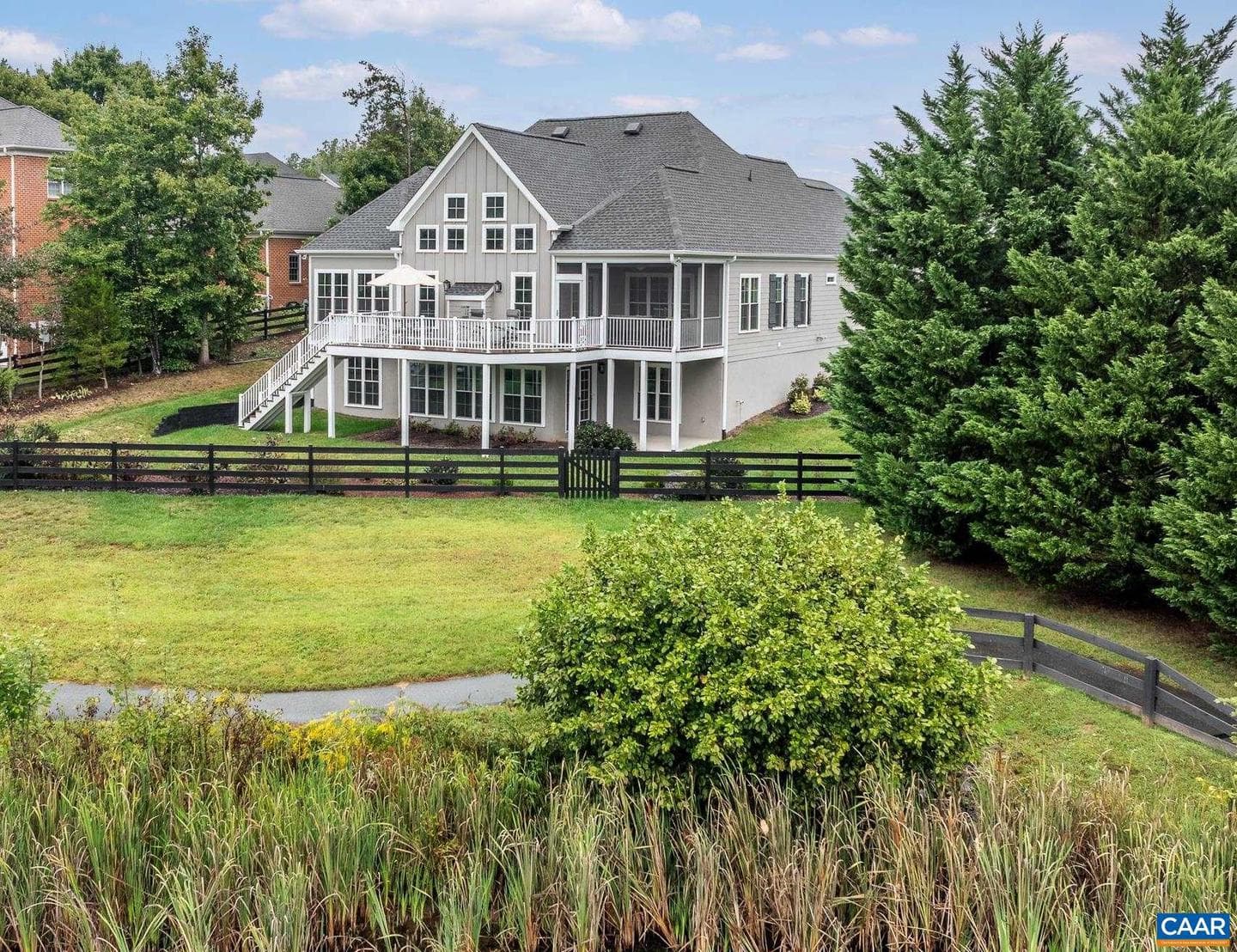 2426 Pendower Ln photo 9