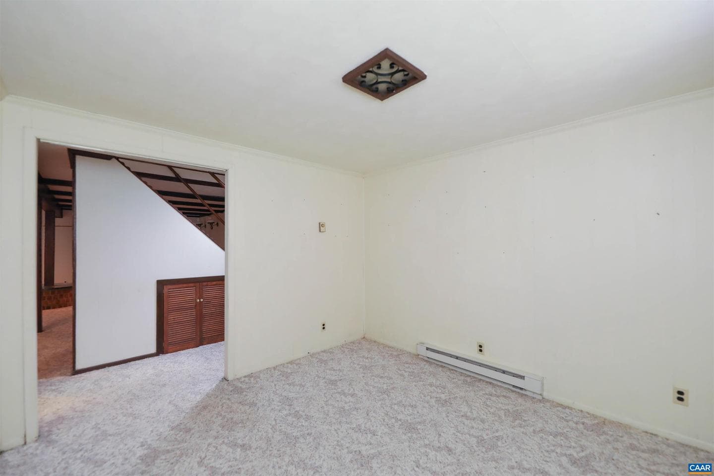 1004 Coleman St photo 34