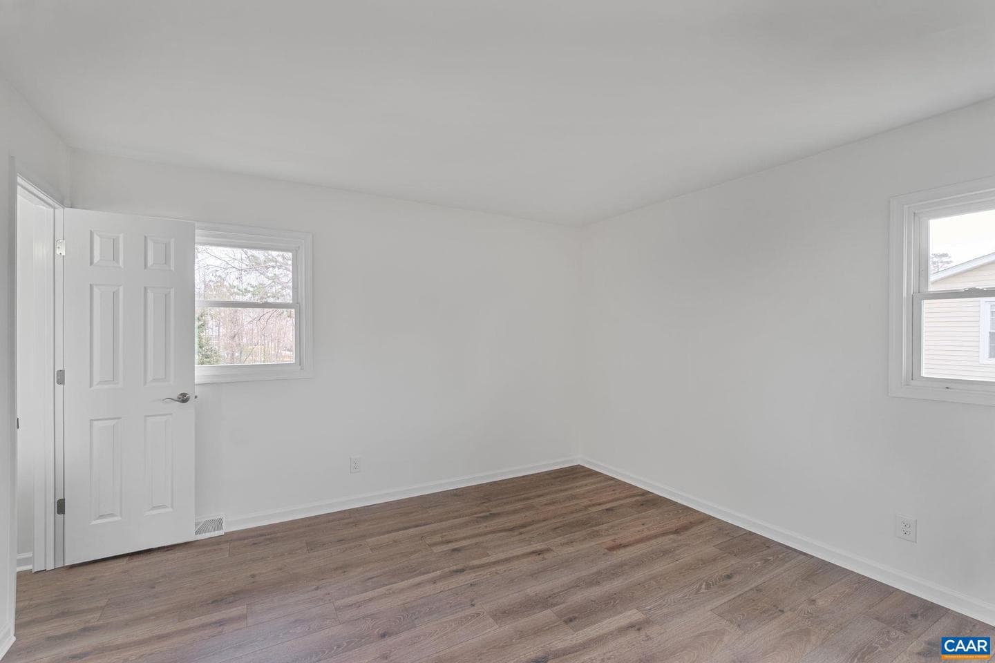 115 Deerwood Dr photo 21