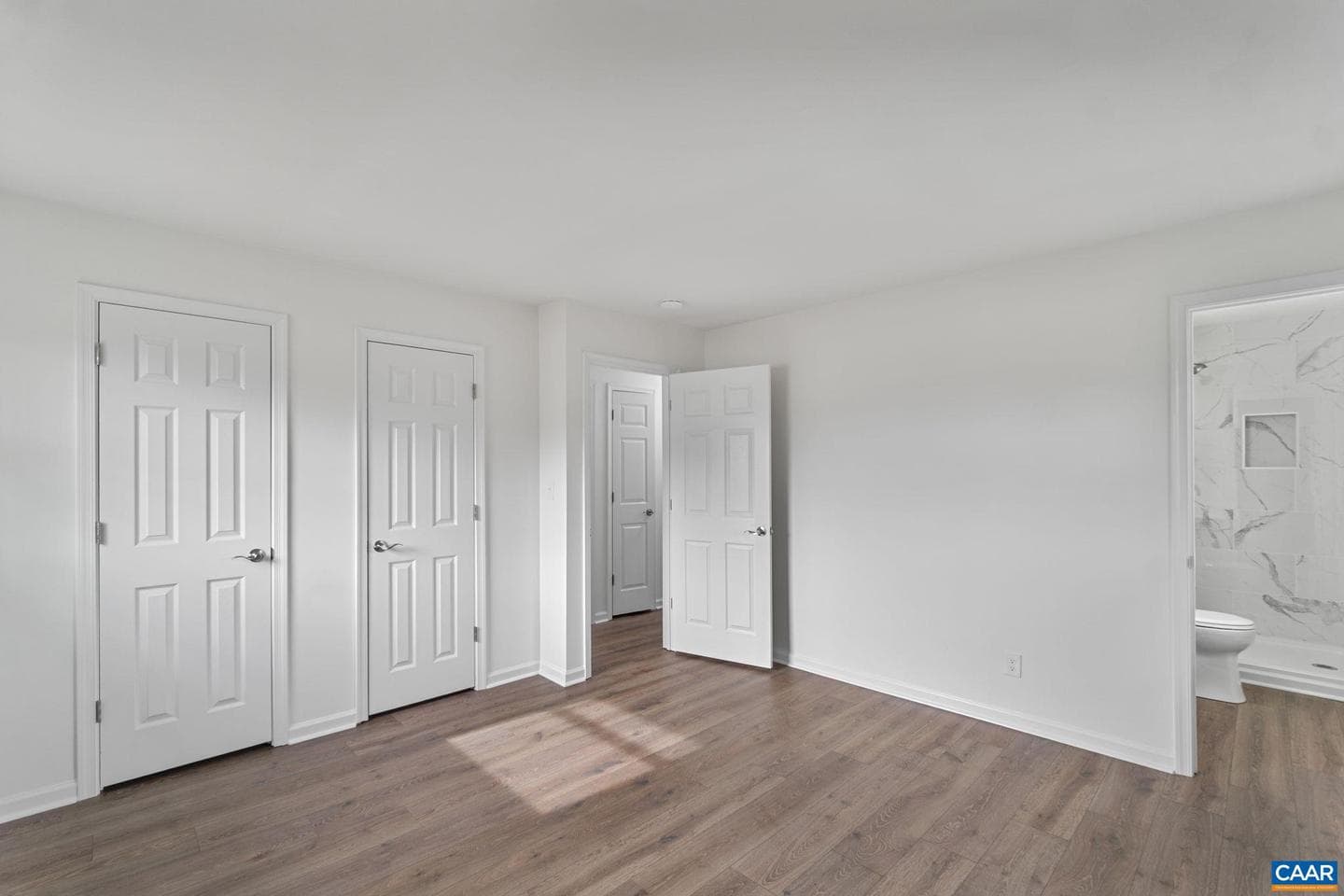 115 Deerwood Dr photo 22