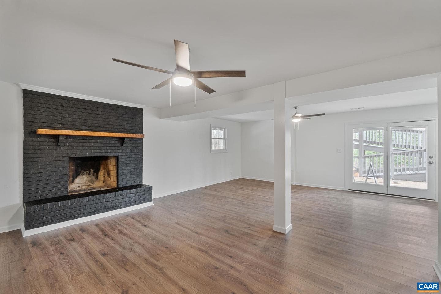 115 Deerwood Dr photo 32