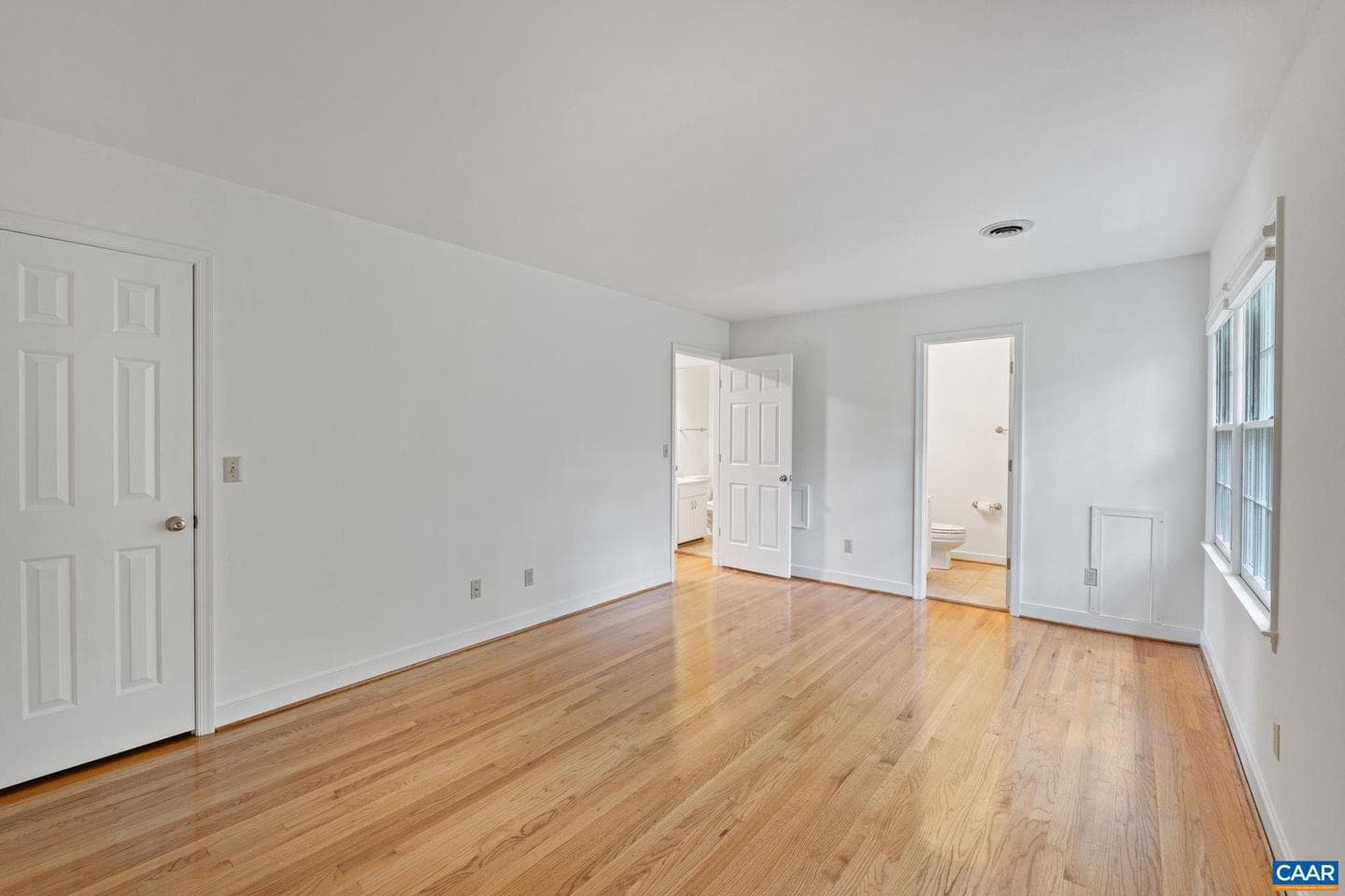 2752 Hydraulic Rd photo 20