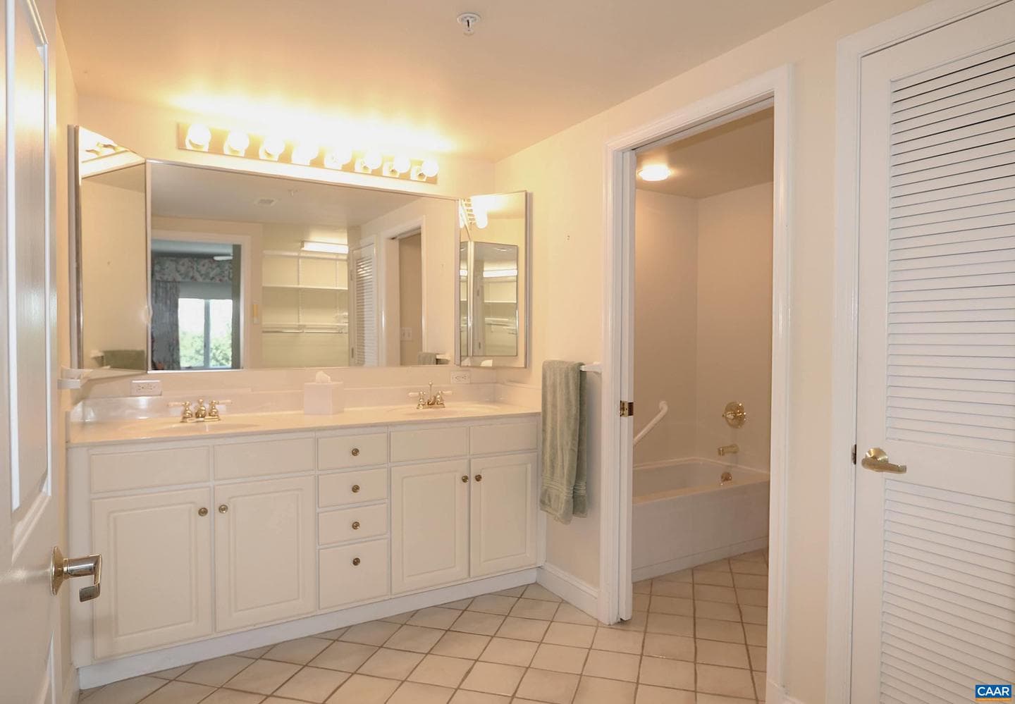500 Crestwood Dr #2306 photo 13