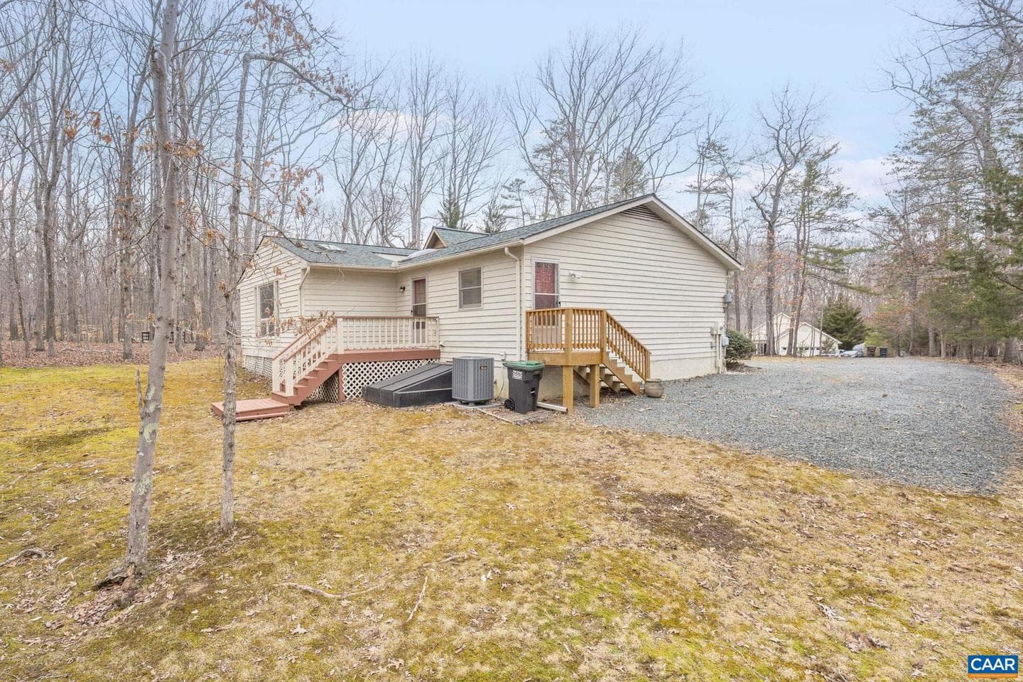 22 Bridlewood Dr photo 37