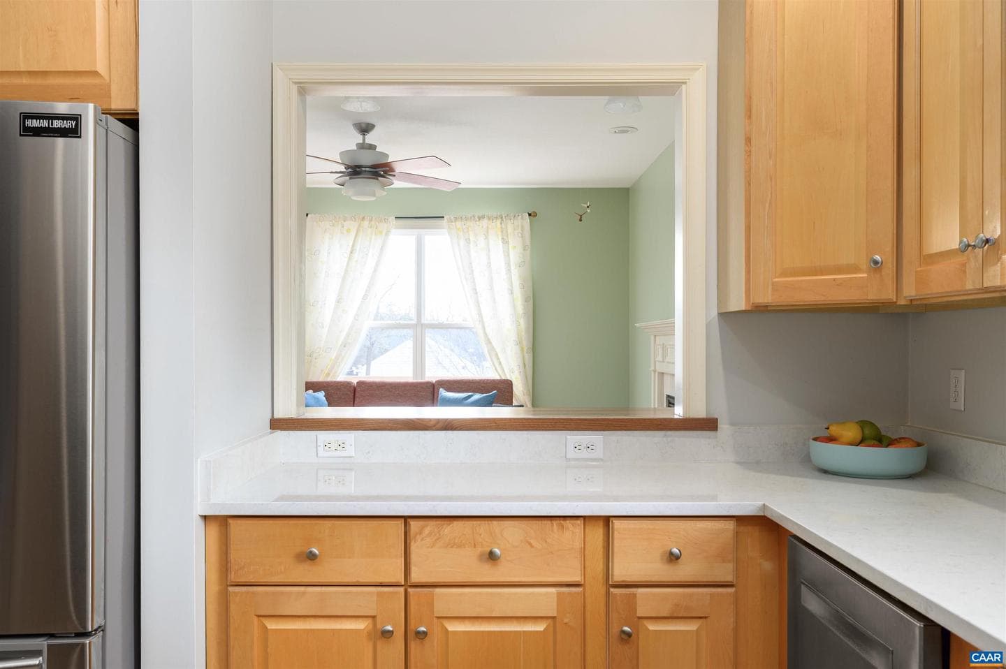 908 Elliott Ave photo 11