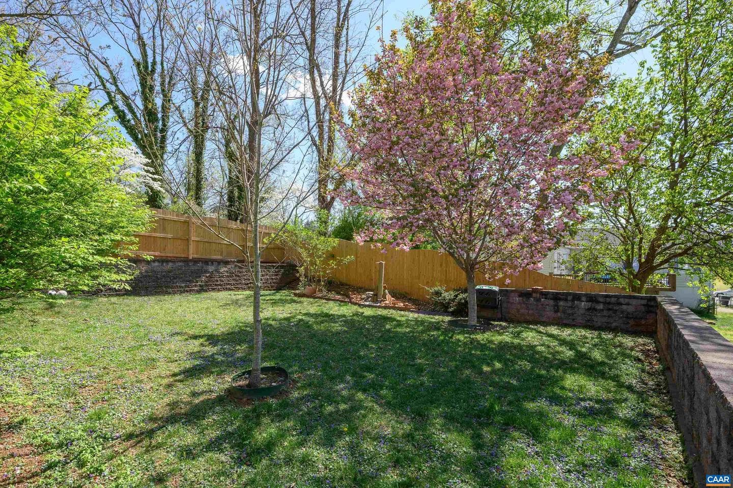 908 Elliott Ave photo 35