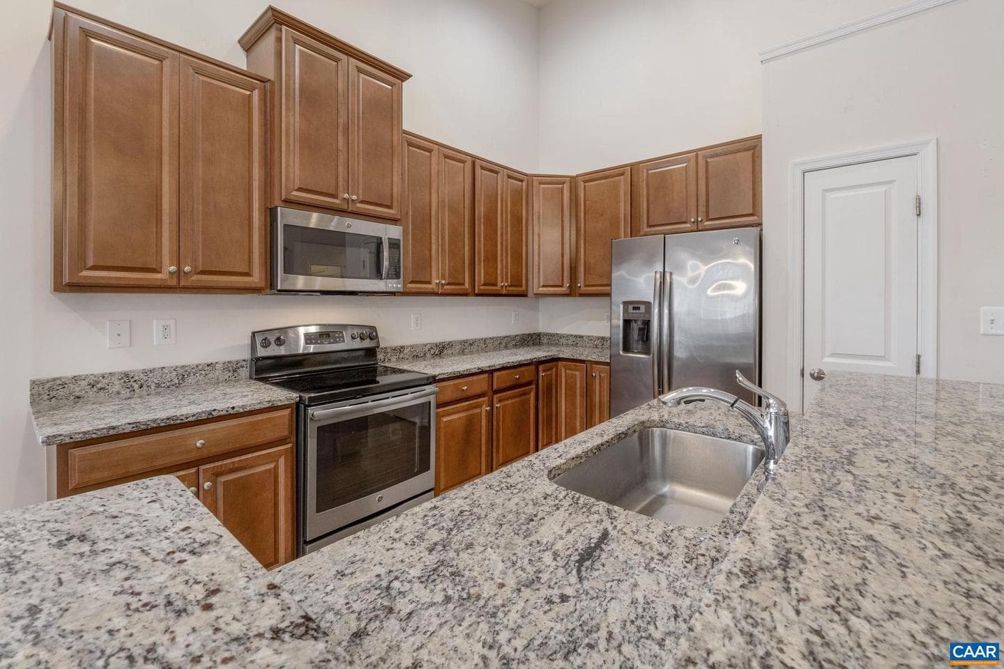 370 Appalachian Ln photo 4