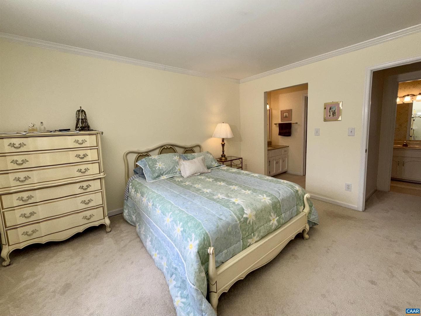 1036 Huntwood Ln photo 13