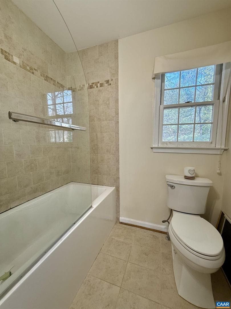 1036 Huntwood Ln photo 16