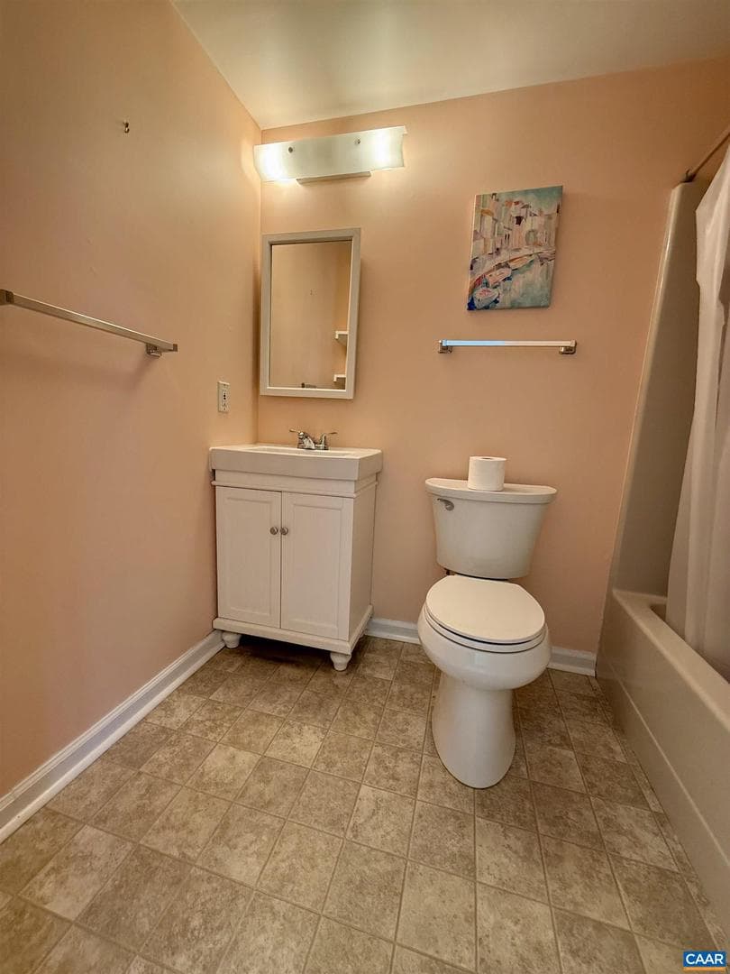 1036 Huntwood Ln photo 23