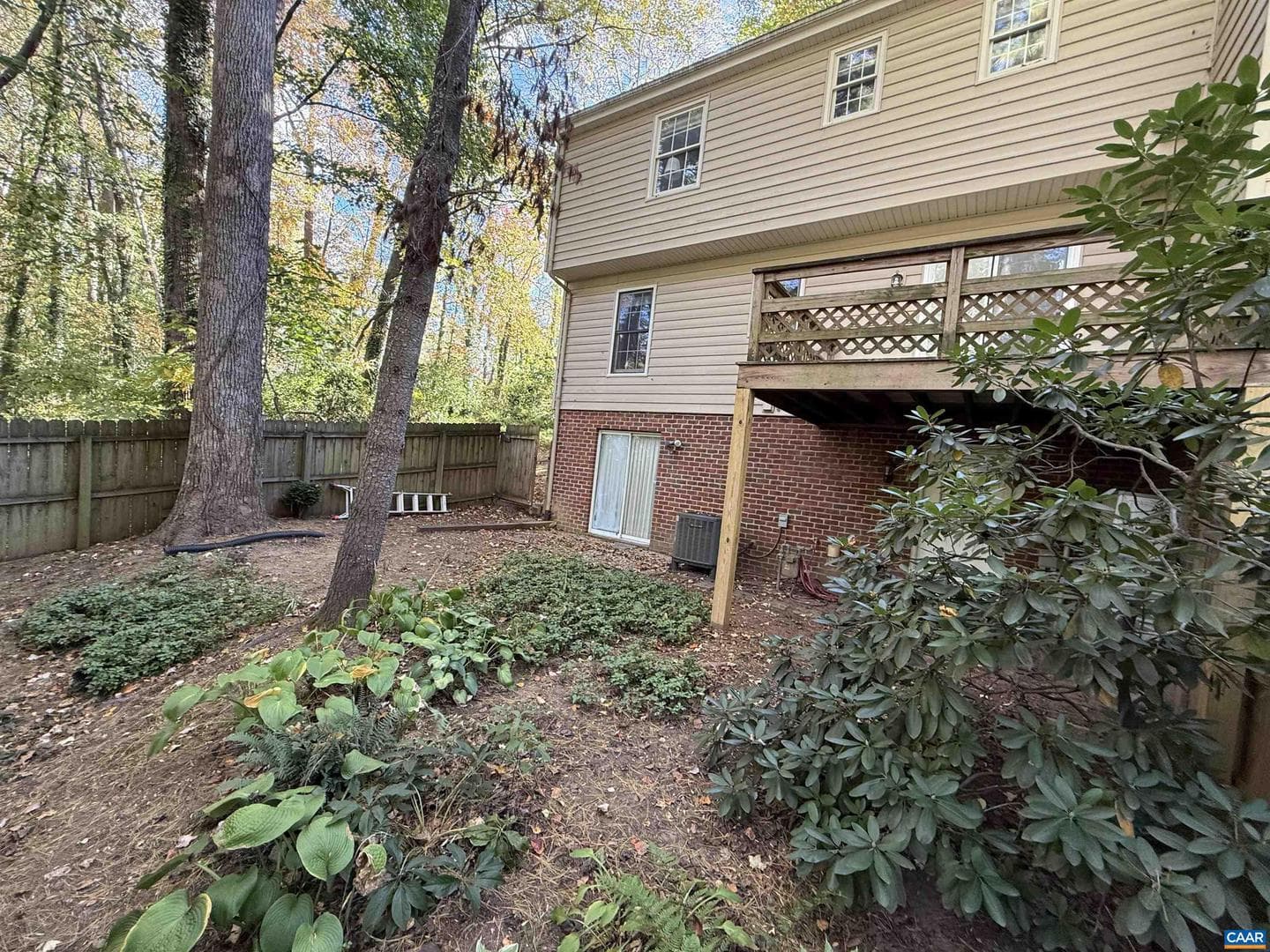 1036 Huntwood Ln photo 3